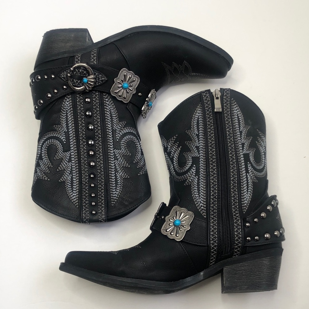 Black Western Ankle Boots with Silver Accents